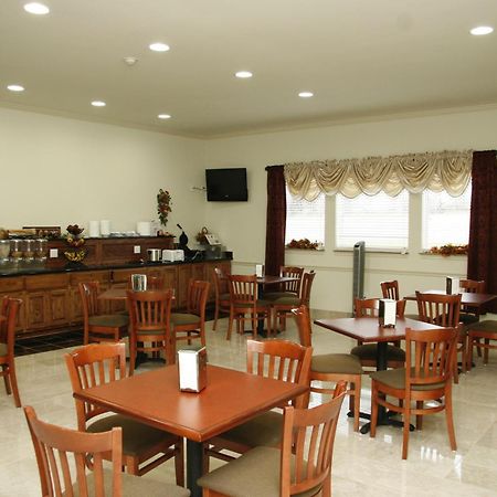 Budget Host Inn And Suites Cameron Номер фото