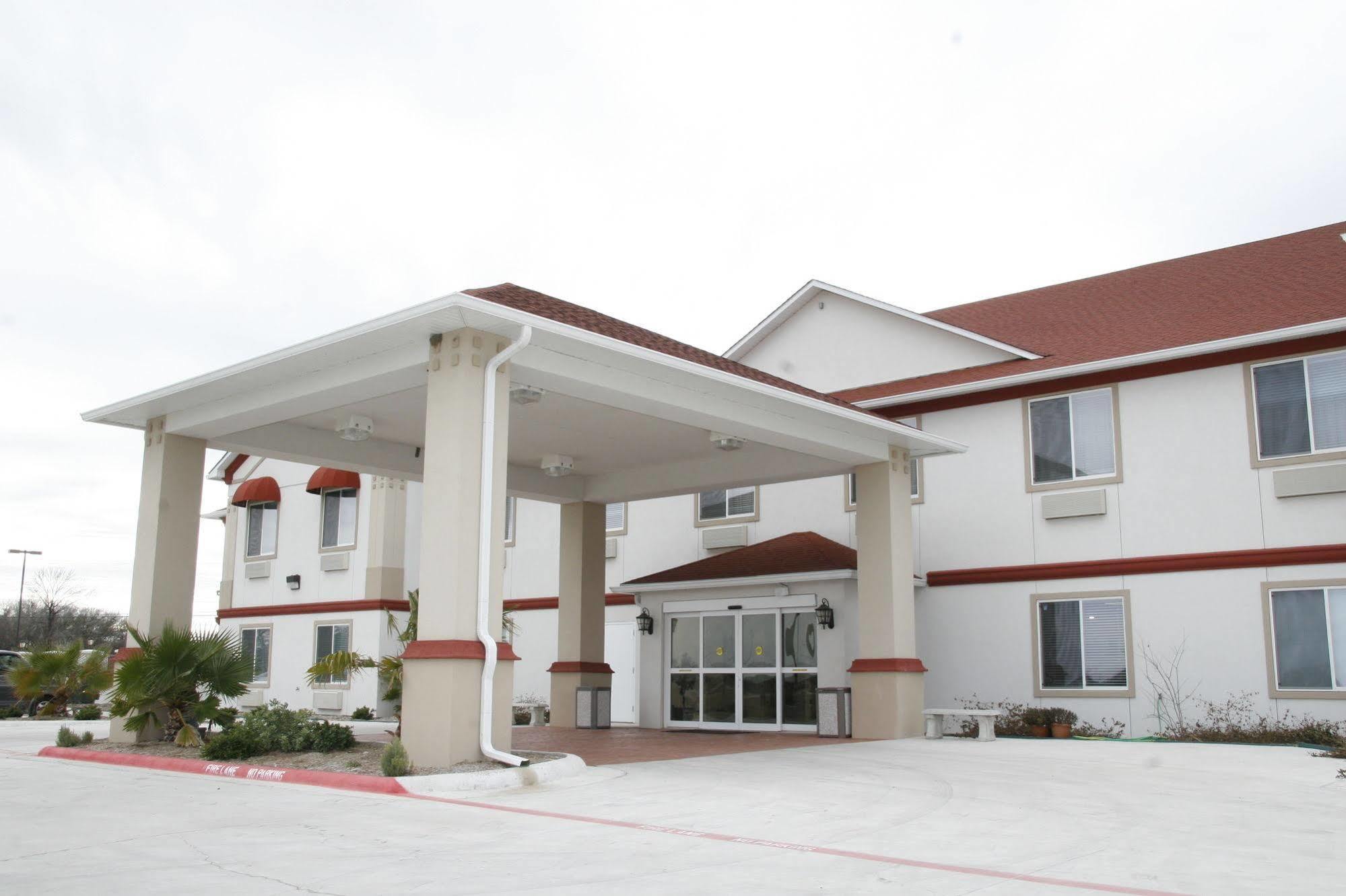 Budget Host Inn And Suites Cameron Екстер'єр фото