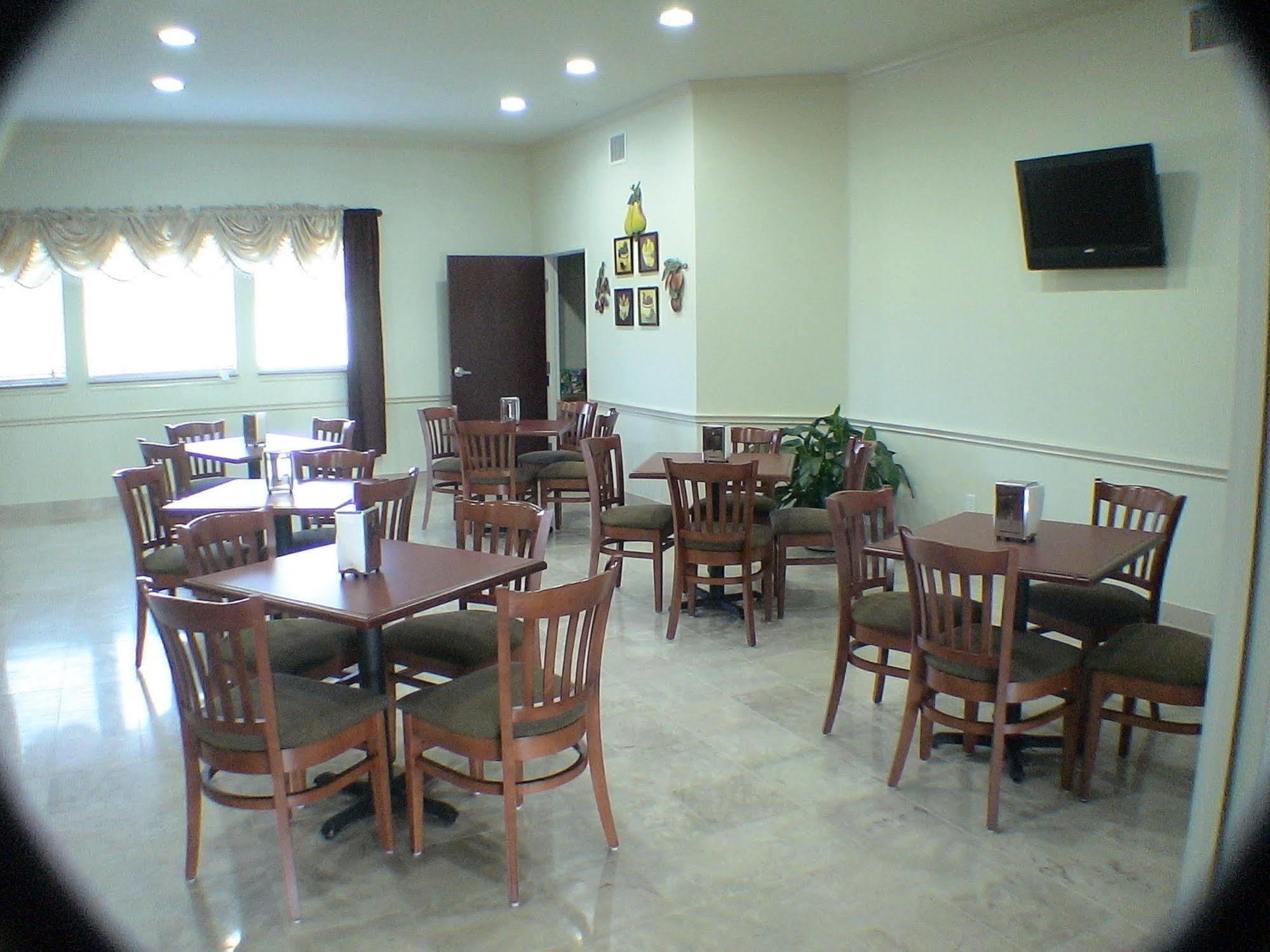 Budget Host Inn And Suites Cameron Екстер'єр фото